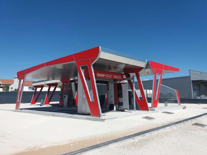 Conception et installation d'abris sur mesure en France