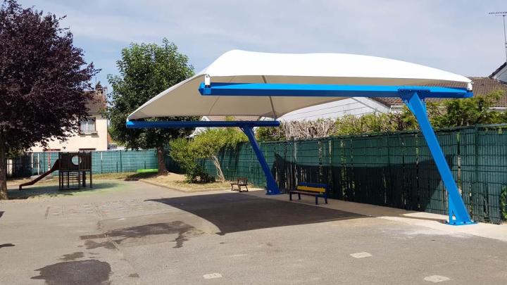 Fabrication d'abris sur mesure France