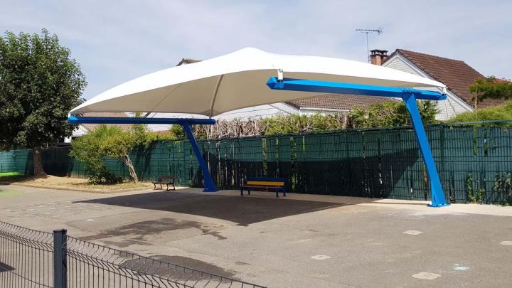 Conception et installation d'abris sur mesure en France
